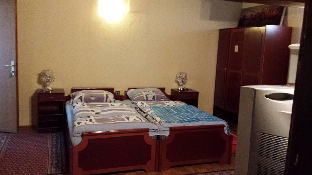 Guest House Gaja โนวีซาด ห้อง รูปภาพ